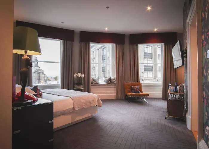 The Rutland Hotel & Apartments